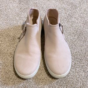 Ecco slip on shoes with zipper